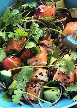 Salmon poke bowl low carb low sodium