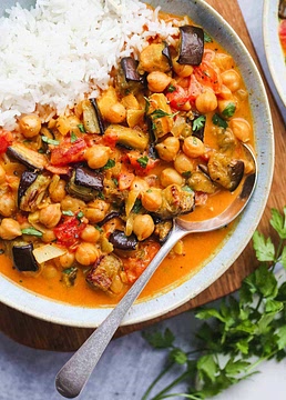 Aubergine and Chickpea Curry