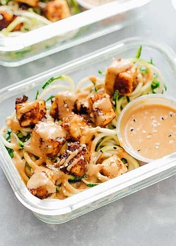 Crispy Sesame Tofu with Zucchini Noodle (Vegetarian Meal Prep)