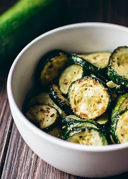 Easy + Crispy Air Fryer Zucchini Recipe