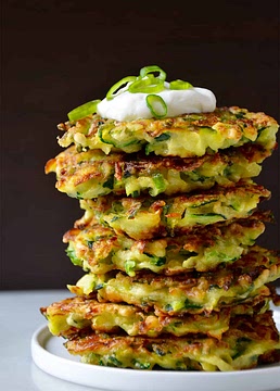 5-Ingredient Zucchini Fritters